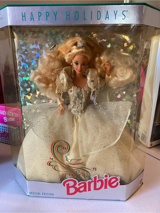 Barbie Other - Vintage 1992 Barbie Happy Holidays Ball Gown Doll